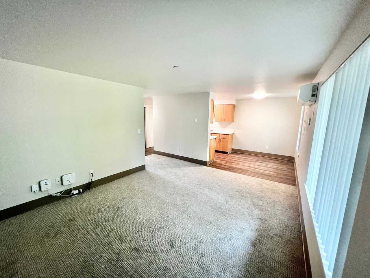 Cougar Creek Apartments - Photo 4 of 14