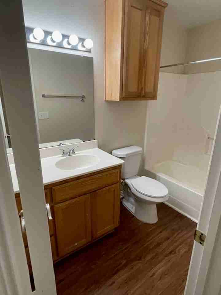 2208 N Carroll Blvd #1 - Photo 5 of 16