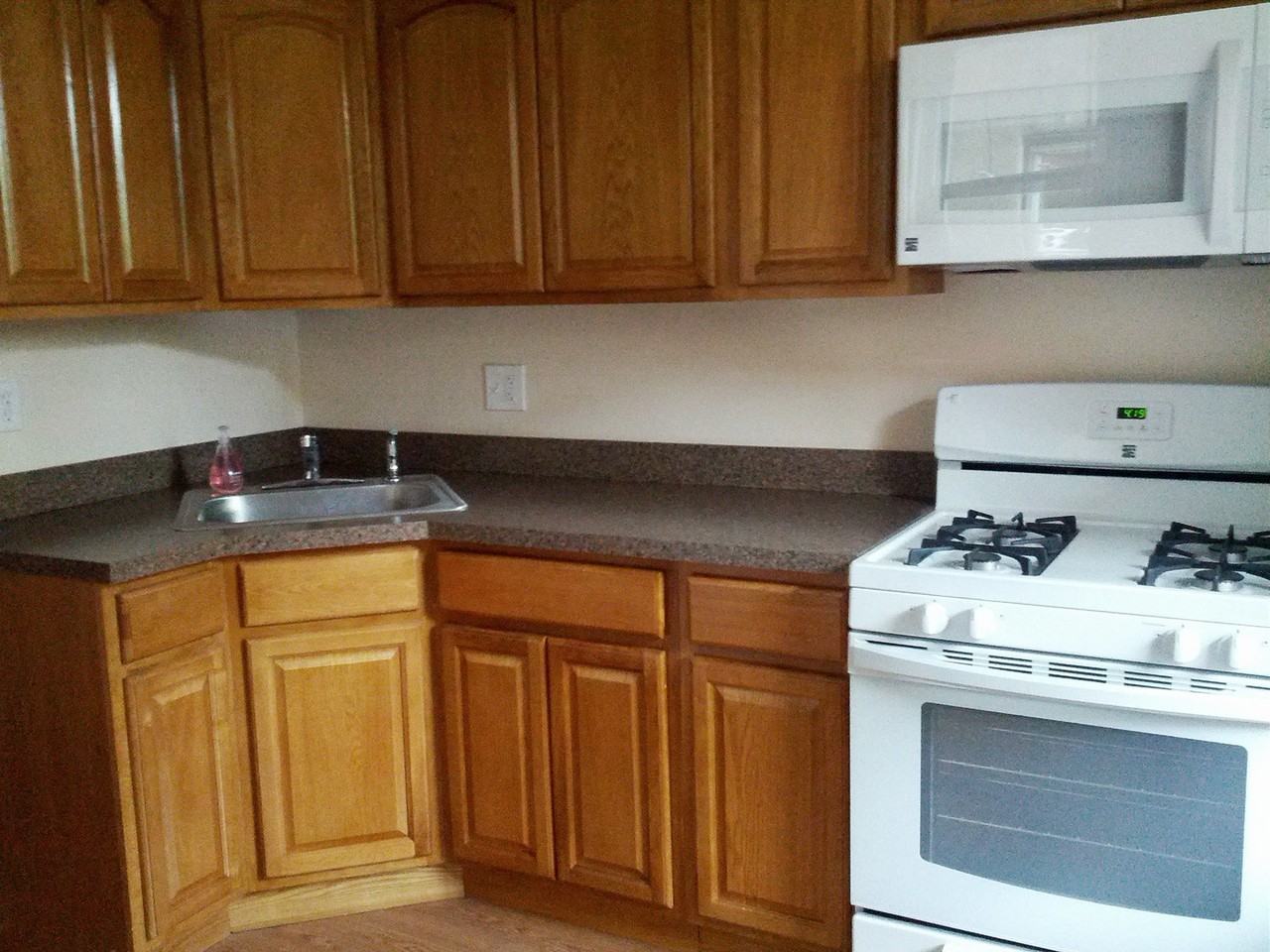 2049 S Croskey St - Photo 2 of 8