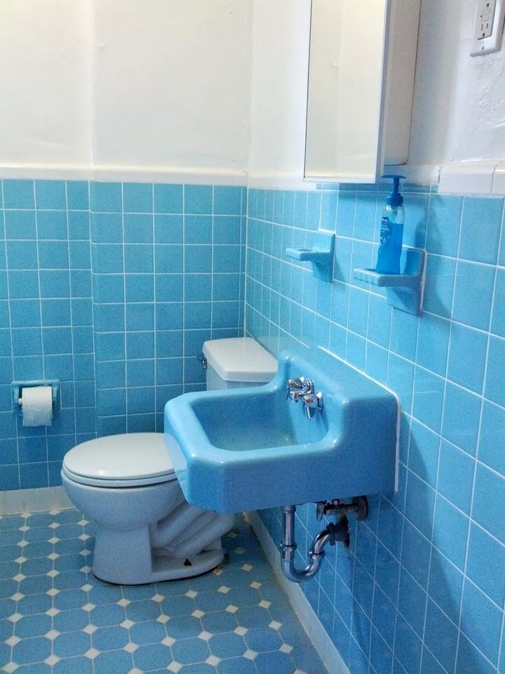 2049 S Croskey St - Photo 6 of 8