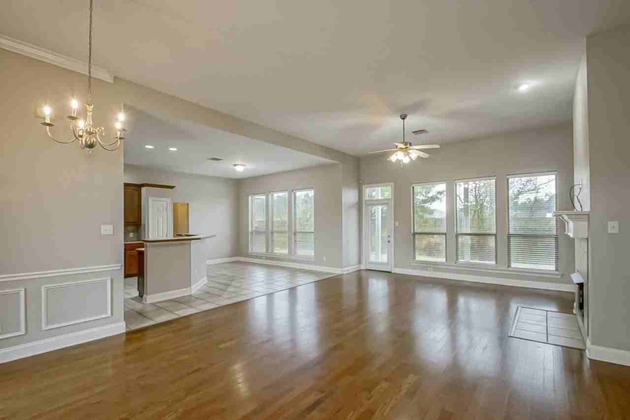 12600 12600 Woodland Hill Dr. - Photo 6 of 17