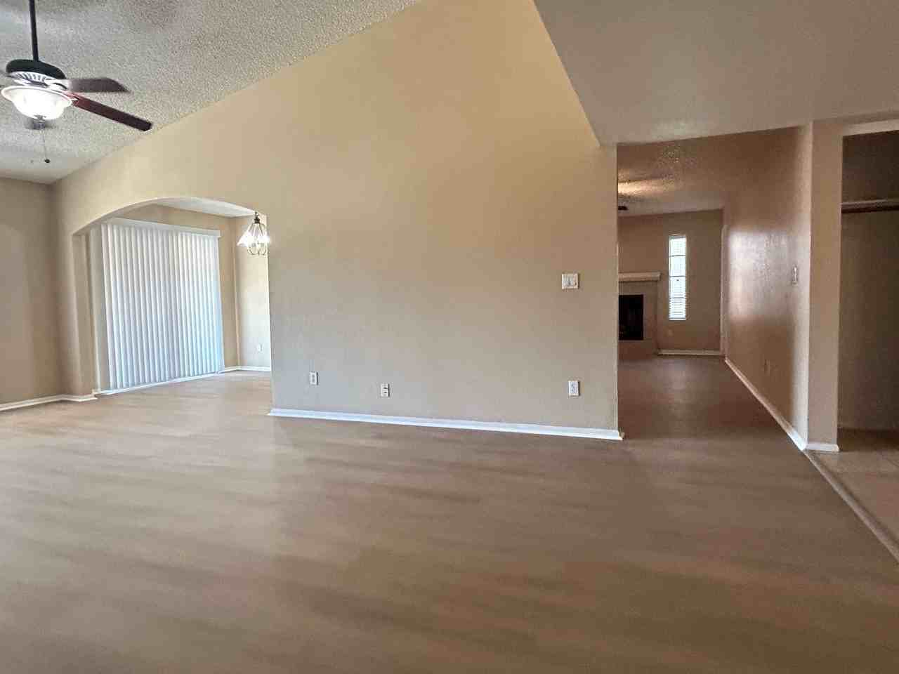8033 W Mclellan Rd - Photo 4 of 24