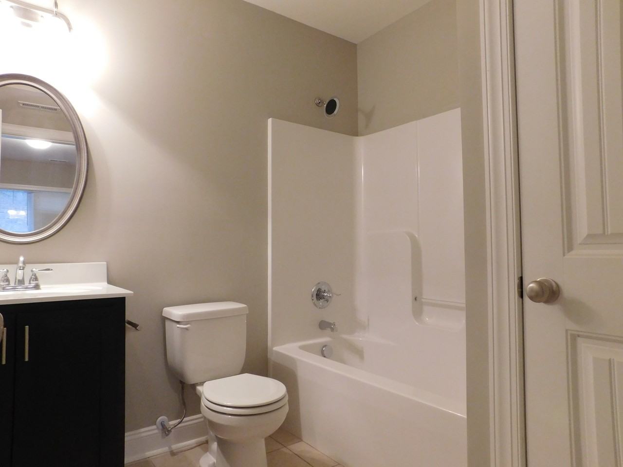 2009 Lakeside Dr #410 - Photo 5 of 14