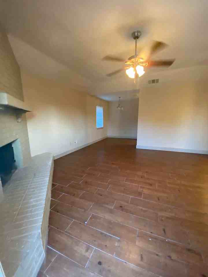 9291 Burbank - Photo 3 of 13