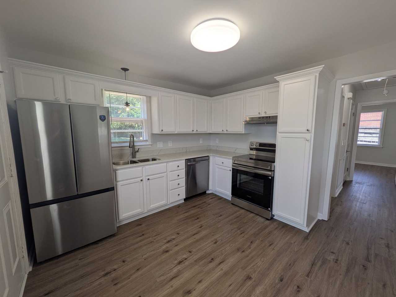 3705 Hewlett Dr - Photo 3 of 17