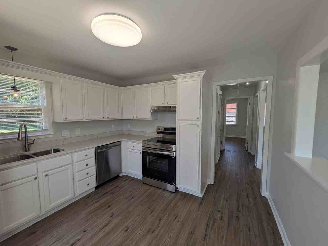 3705 Hewlett Dr - Photo 4 of 17