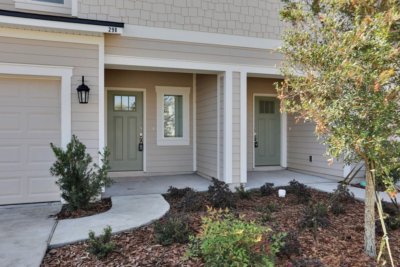 13094 Bachara Way - Photo 2 of 12