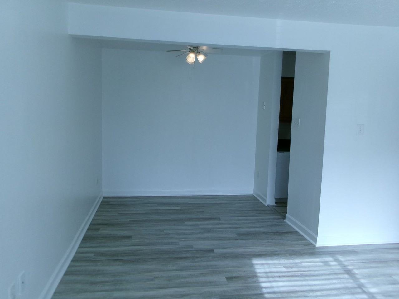 615 Carter Ln #D2 - Photo 3 of 18