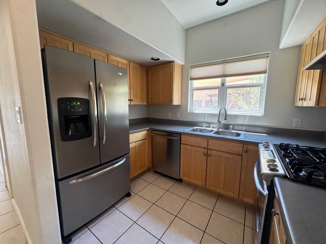1005 15th St Nw - Photo 5 of 18