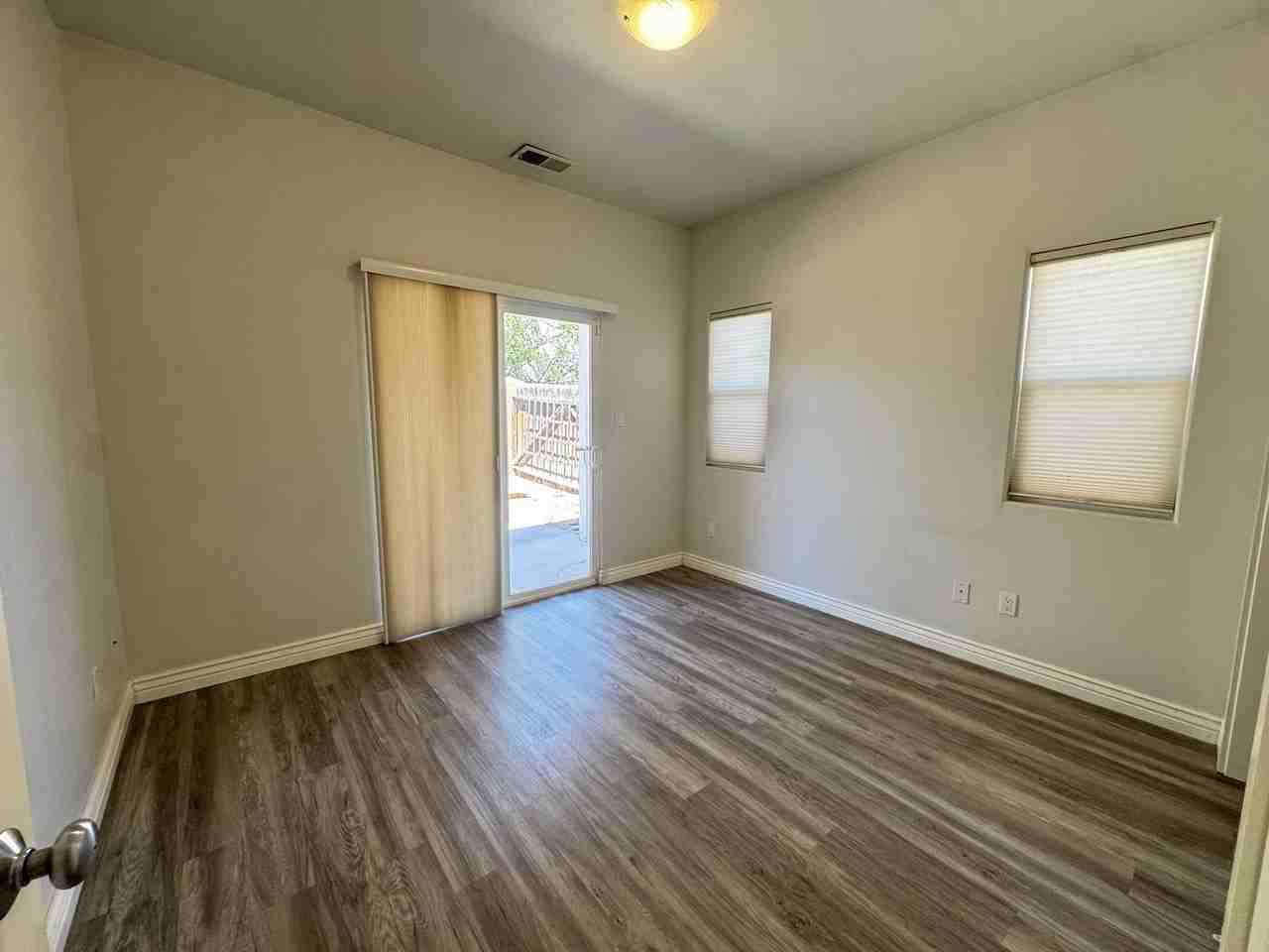1005 15th St Nw - Photo 7 of 18