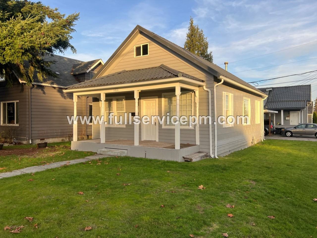 1831 Rainier Ave - Photo 3 of 37