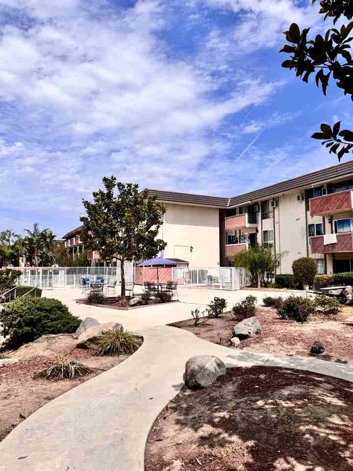 5585 E Pacific Coast Hwy