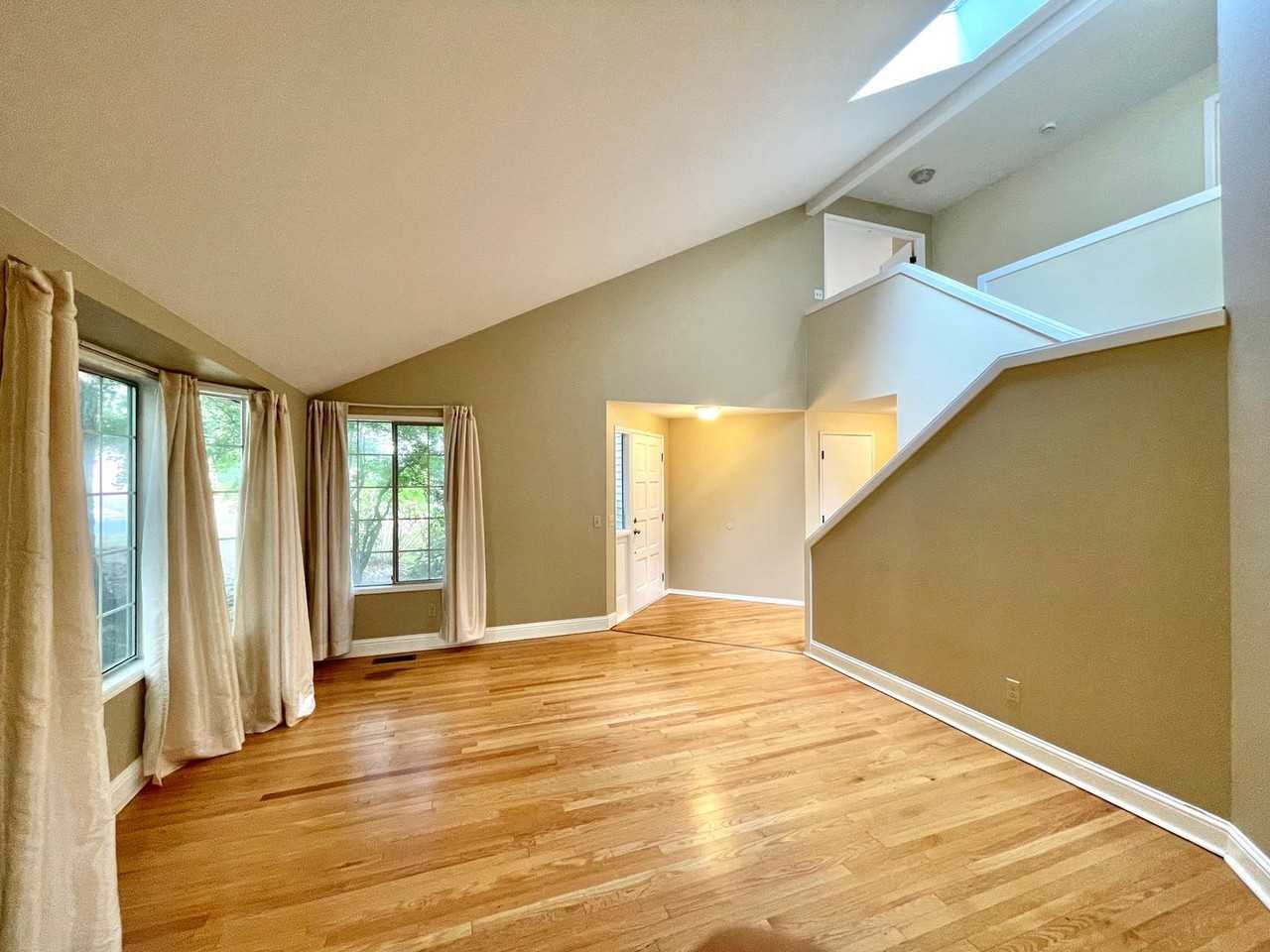 24309 Se 42nd St - Photo 4 of 23