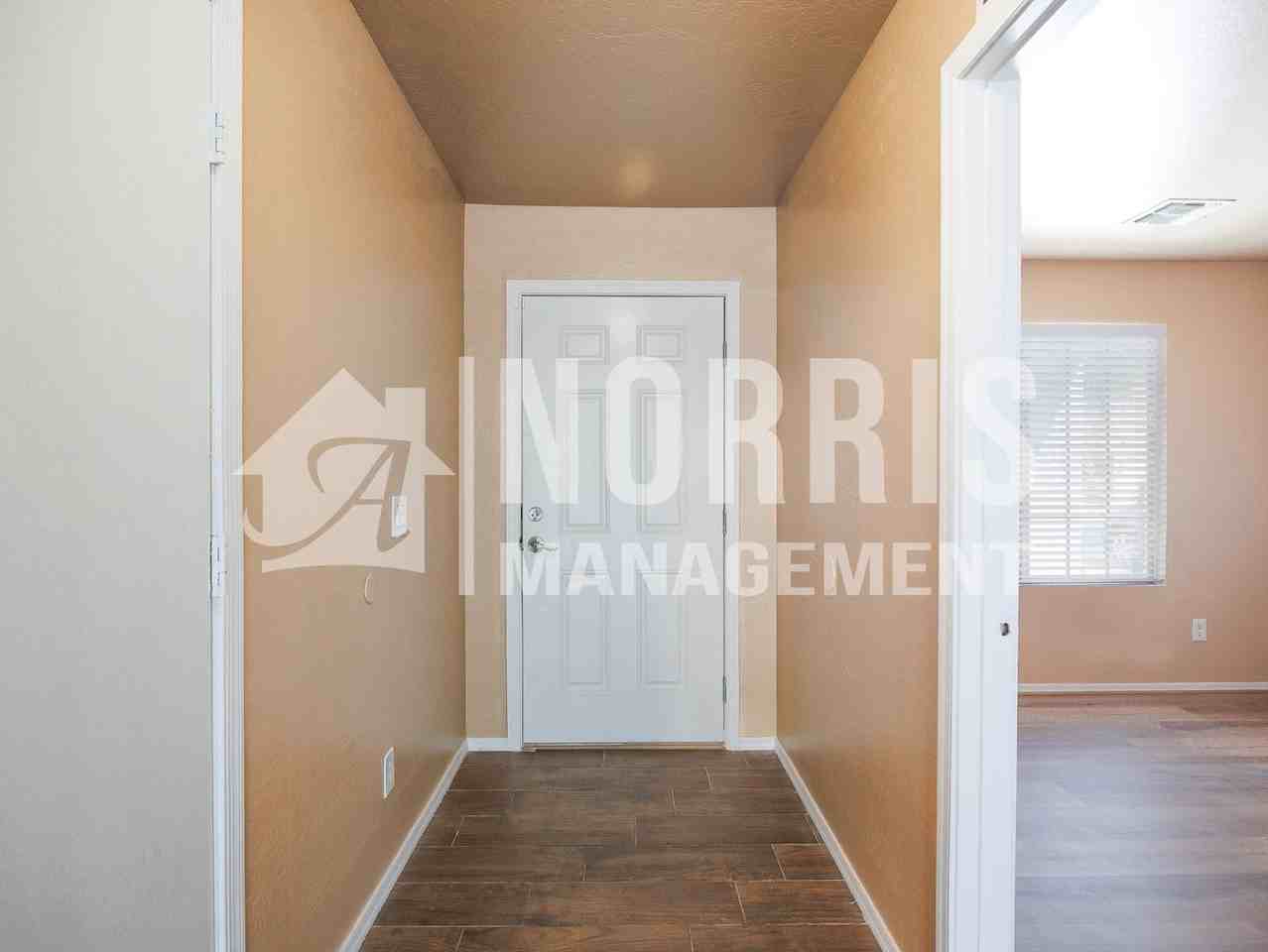 2143 W Broadway Ave - Photo 4 of 42
