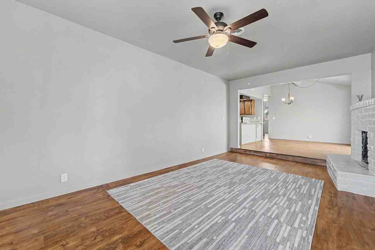 1142 Nadene Dr - Photo 5 of 15