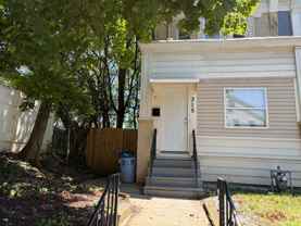315 S 6th St - Photo 1 of 1