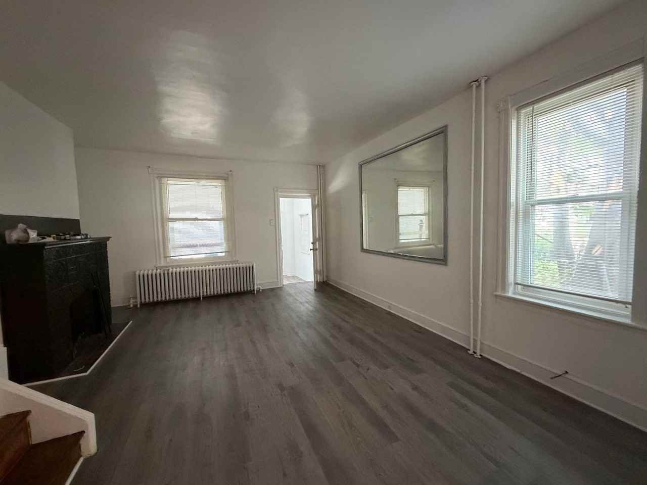 315 S 6th St - Photo 6 of 32