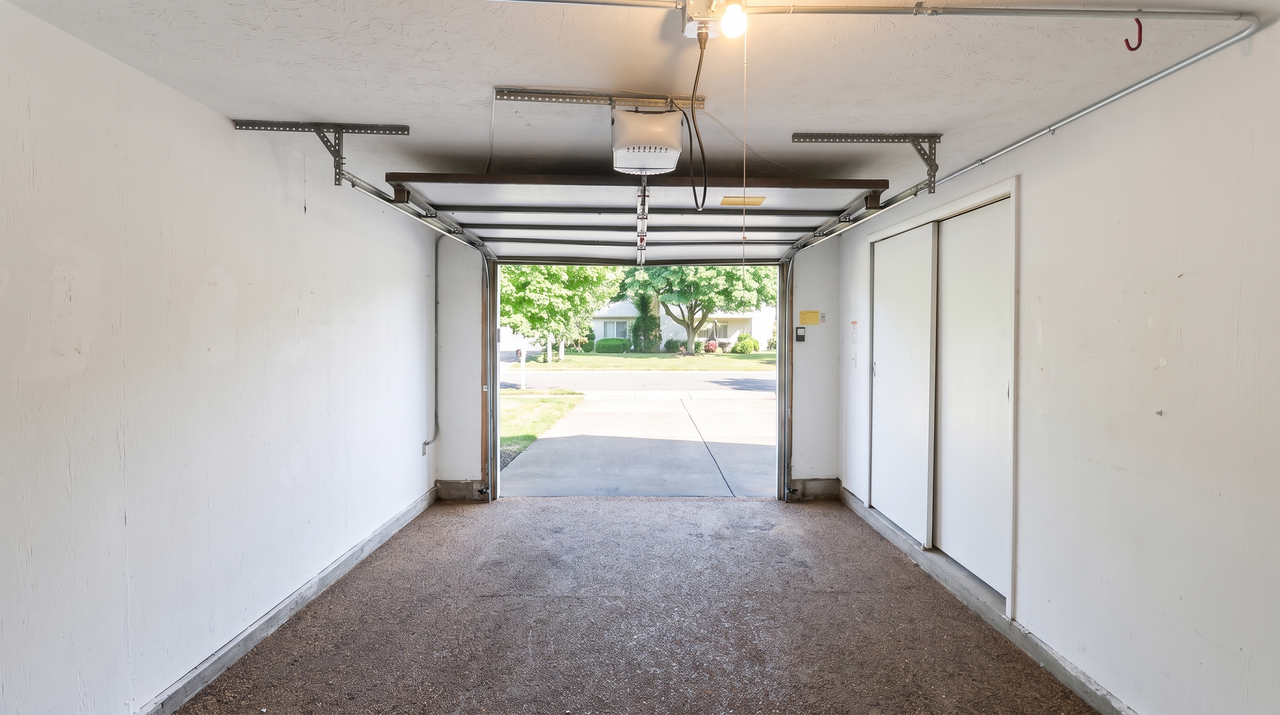 3160 Bay Landing Dr - Photo 2 of 29