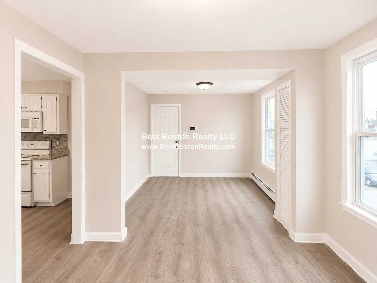 75 Haviland Ave #2 - Photo 3 of 14