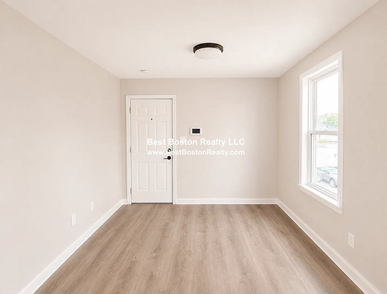 75 Haviland Ave #2 - Photo 4 of 14