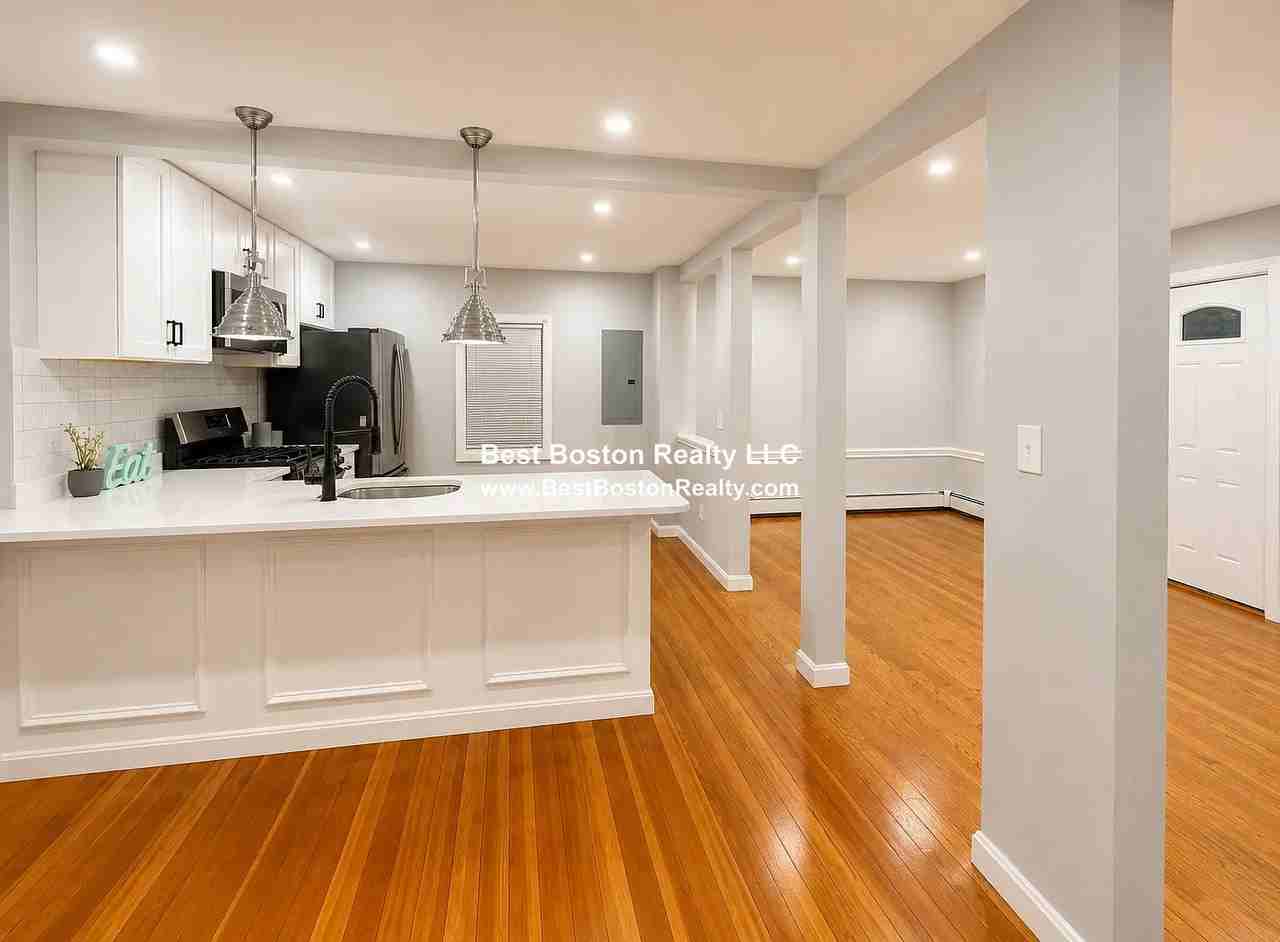 25 Alice St #1F - Photo 3 of 14