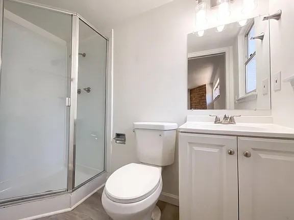 3008 Lerwick Road - Photo 3 of 9