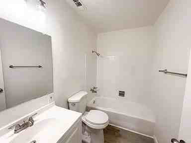 3008 Lerwick Road - Photo 5 of 9