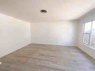 3008 Lerwick Road - Photo 7 of 9