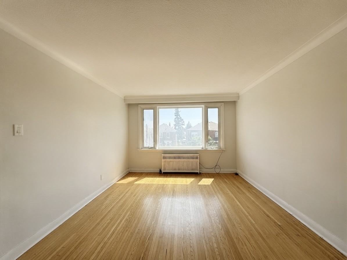 82 Lanark Ave - Photo 2 of 27