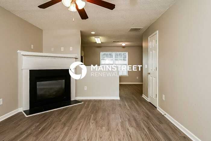 405 Kendall Ln - Photo 5 of 17