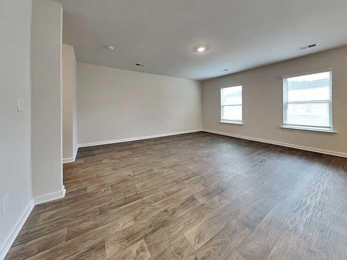 129 Boat Club Ln - Photo 5 of 24