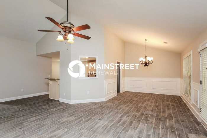 219 Jacob Dr - Photo 5 of 16