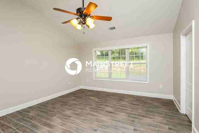 219 Jacob Dr - Photo 7 of 16