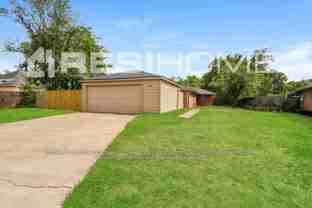 14003 Apple Dr - Photo 1 of 1