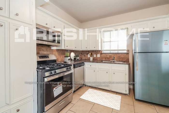 14003 Apple Dr - Photo 3 of 20