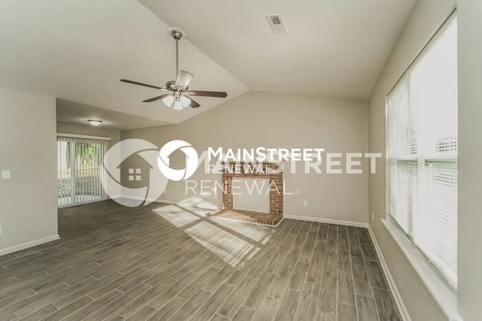 3401 Braewick Pl - Photo 5 of 16