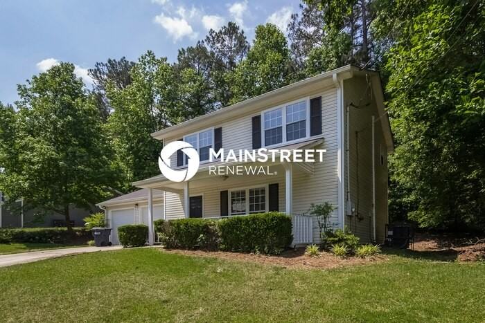 616 Hunters Cove Ln - Photo 2 of 15