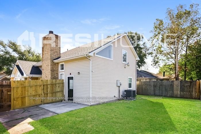 1055 Holbech Ln - Photo 4 of 7
