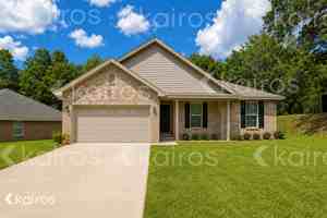 featured image of 112 Live Oak Dr