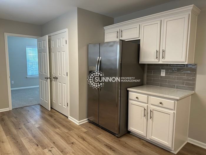 4801 Hamilton Cir - Photo 4 of 25