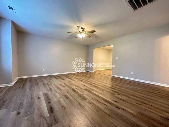 4801 Hamilton Cir - Photo 7 of 25
