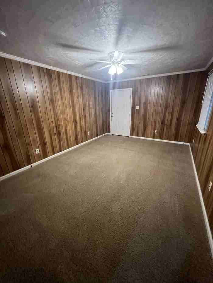 401 Chockoyotte St #401 - Photo 2 of 8