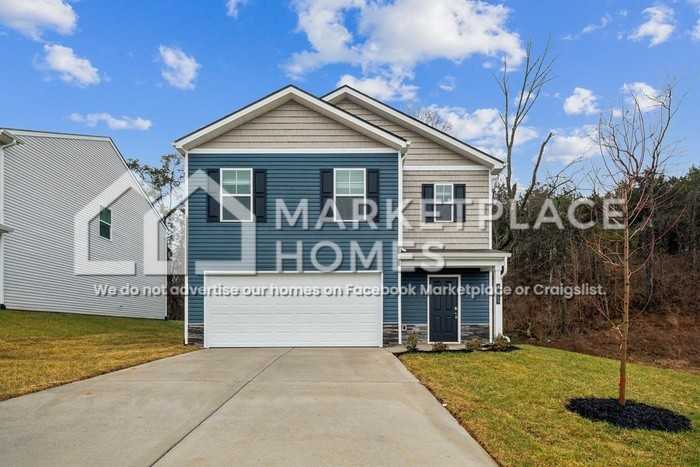 2025 Southwood Cir - Photo 2 of 33