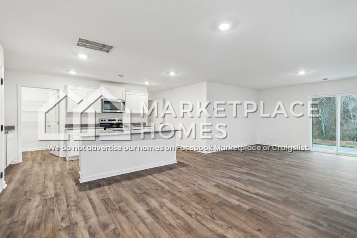 2025 Southwood Cir - Photo 7 of 33