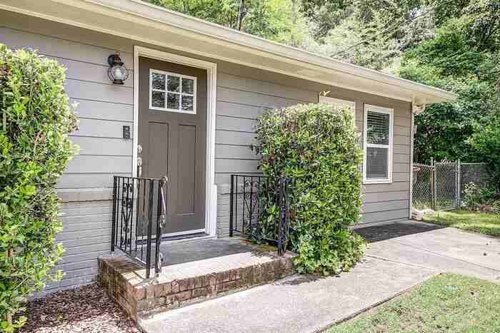 3085 Biggern Ave Se - Photo 2 of 38