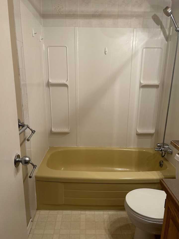 2405 25 Ave Nw - Photo 6 of 27
