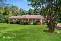 121 Greenwood Cir - Photo 1 of 1