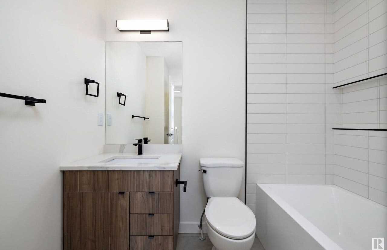 12023 90 St Nw - Photo 2 of 12