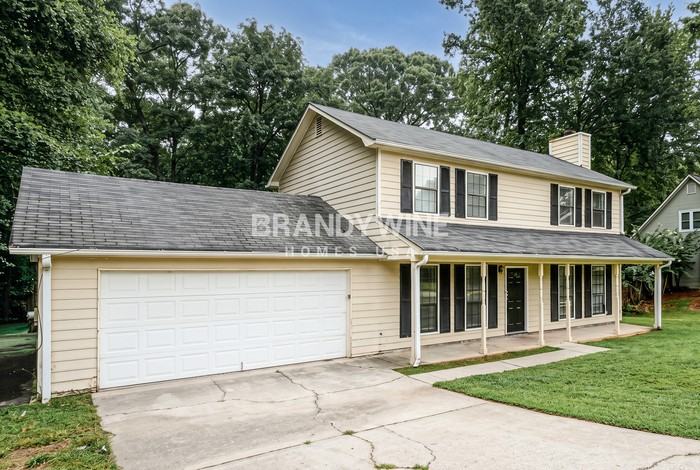 5556 Pennybrook Trl - Photo 2 of 27