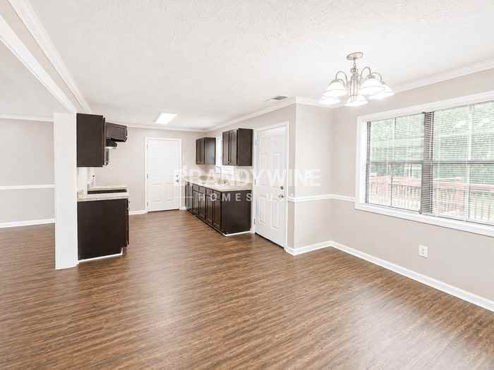 5556 Pennybrook Trl - Photo 6 of 27